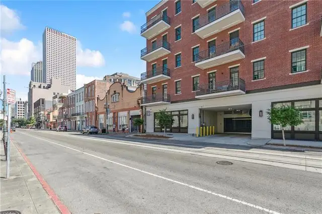 731 St Charles Avenue #301, New Orleans, LA 70130 - #2