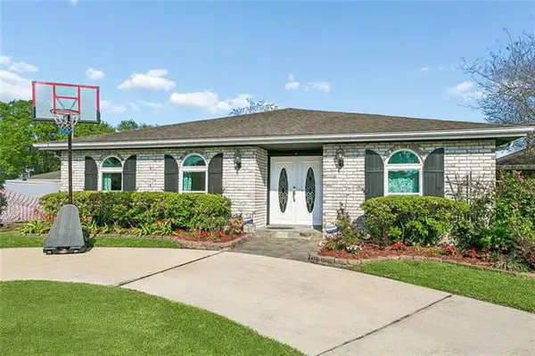 1705 Persimmon Avenue, Metairie, LA 70001