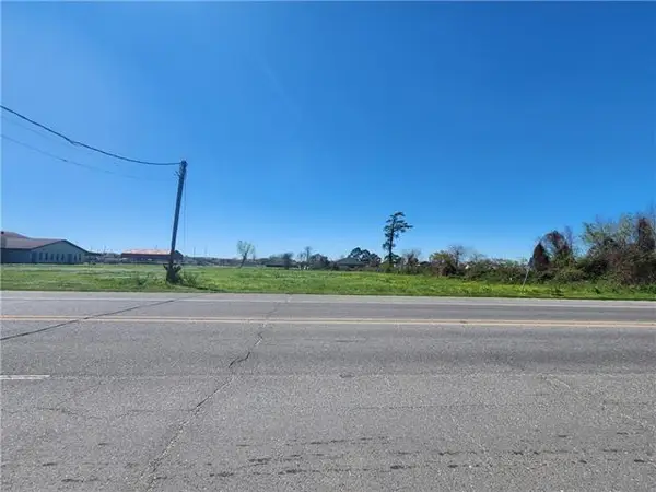 Destrehan Avenue, Harvey, LA 70058