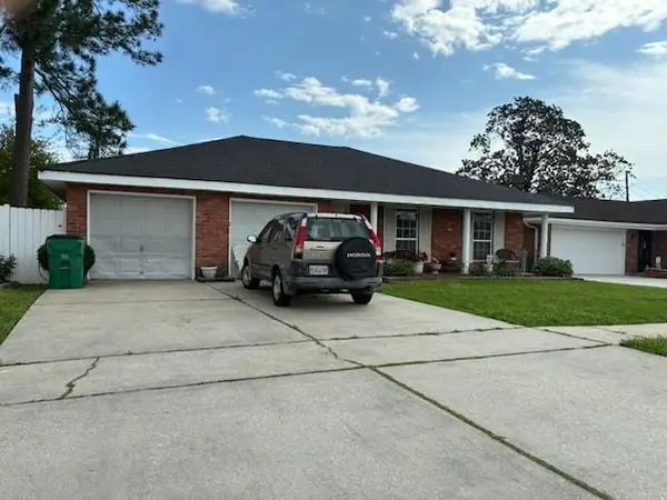 2107 N Friendship Drive, Harvey, LA 70058