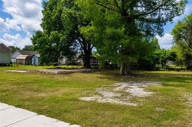 1736 Charbonnet Street, New Orleans, LA 70117 - #3