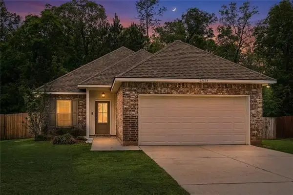 22434 Gemstone Place Lane, Robert, LA 70455