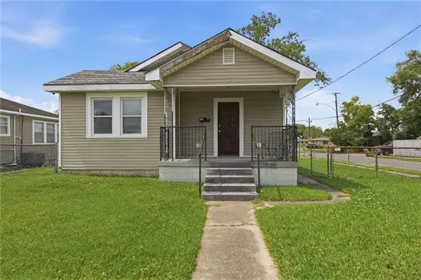 800 West Drive, Westwego, LA 70094