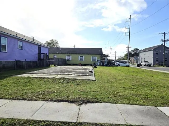 2334,2336,2338 Clouet Street, New Orleans, LA 70117 - #2