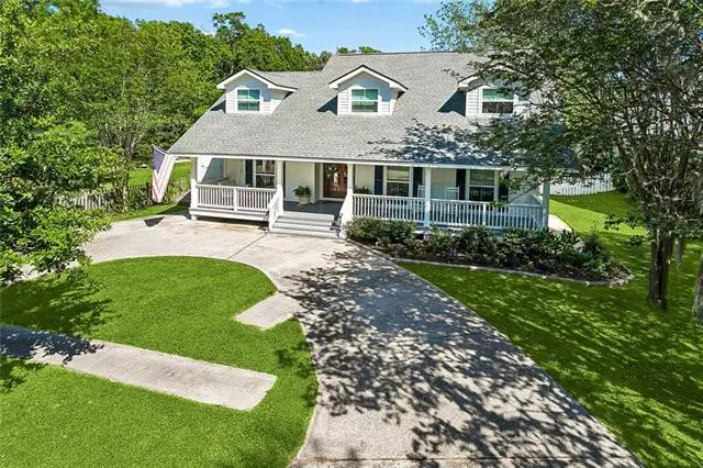 335 Lafayette Street, Mandeville, LA 70448 - #2
