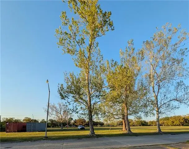 511 Park Boulevard, Braithwaite, LA 70040 - #2