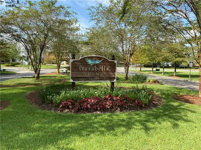 133 Bay Tree Manor Drive, Covington, LA 70433 - #2