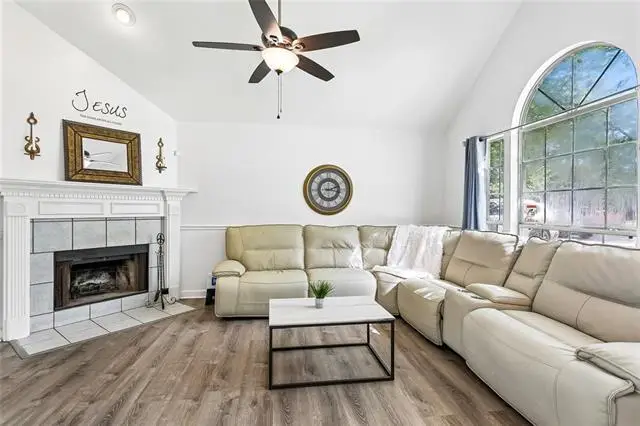 608 Dean Street, Mandeville, LA 70448 - #2