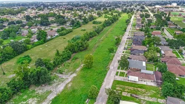 1003 E St. Bernard Highway, Chalmette, LA 70043