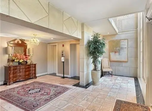 3000 St Charles Avenue #209, New Orleans, LA 70115 - #2