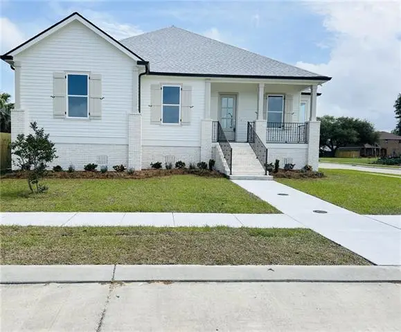 3901 Jean Lafitte Boulevard, Chalmette, LA 70043