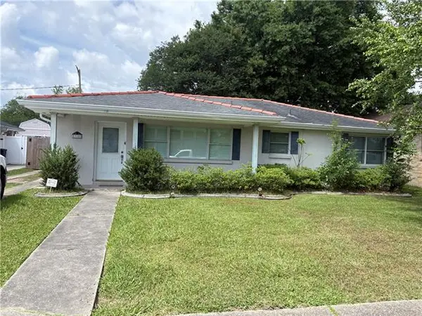 718 Green Acres Road, Metairie, LA 70003