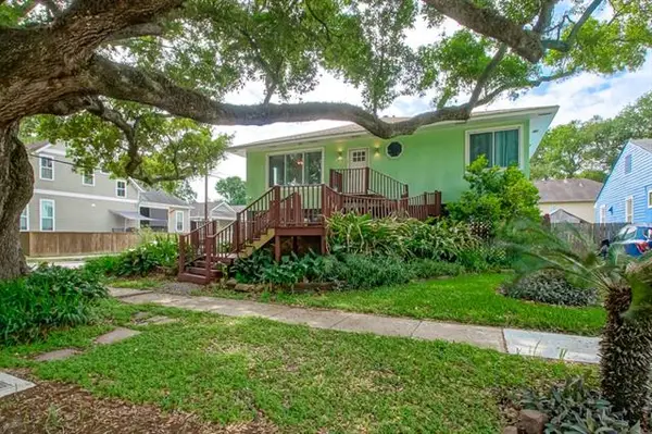 2470 Prentiss Avenue, New Orleans, LA 70122
