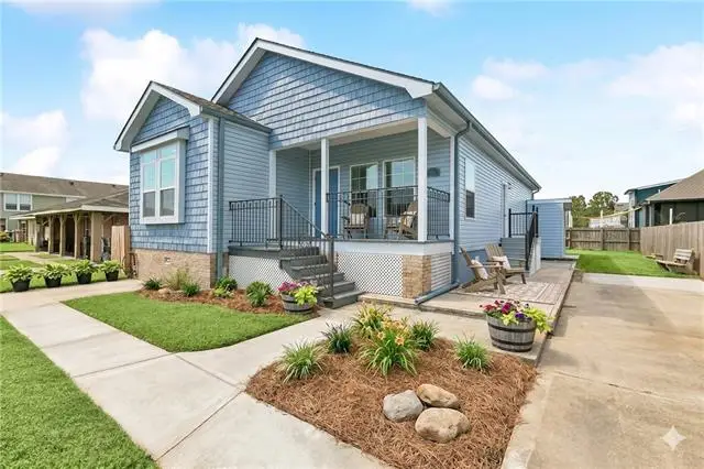 920 Cougar Drive, Arabi, LA 70032 - #1