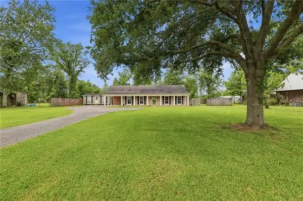 18499 Magnolia Est. Other, Prairieville, LA 70769