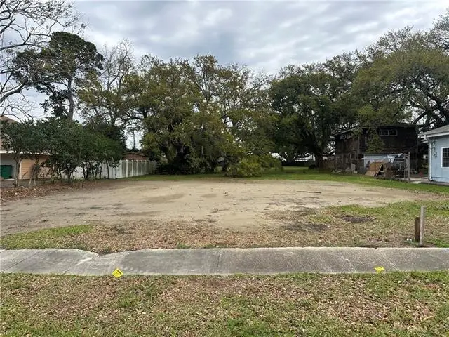 65 Willow Drive, Gretna, LA 70053 - #3