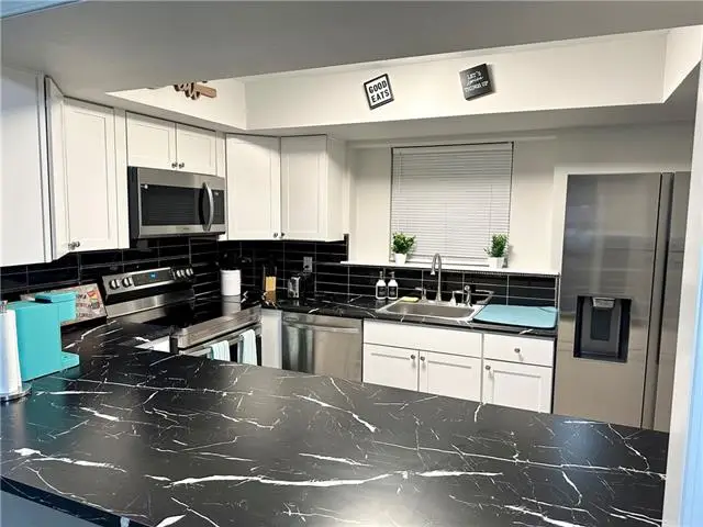 5222 Lakeview Court, New Orleans, LA 70126 - #3