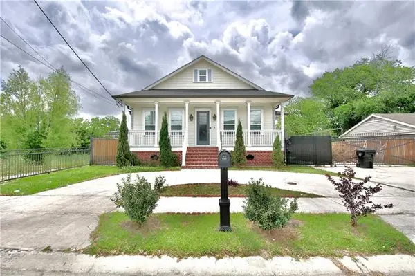 5000 Louisa Drive, New Orleans, LA 70126