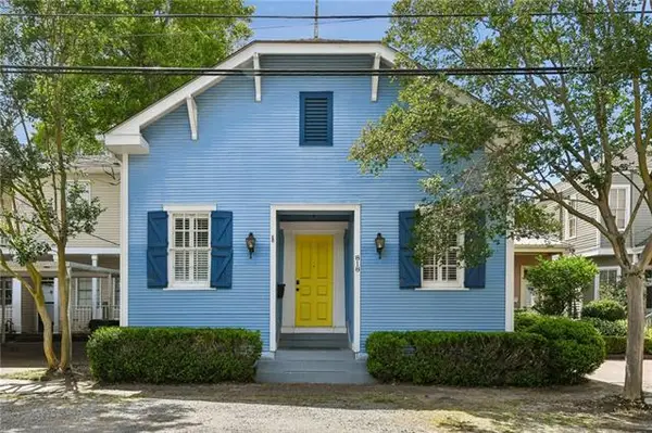 818 Constantinople Street, New Orleans, LA 70115