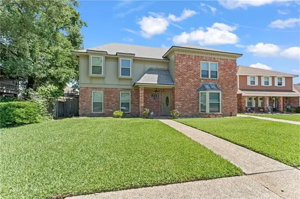 24 Yosemite Drive, New Orleans, LA 70131