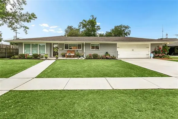 161 Willow Drive, Gretna, LA 70053