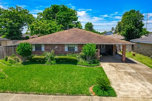 3319 Pittari Place, New Orleans, LA 70131