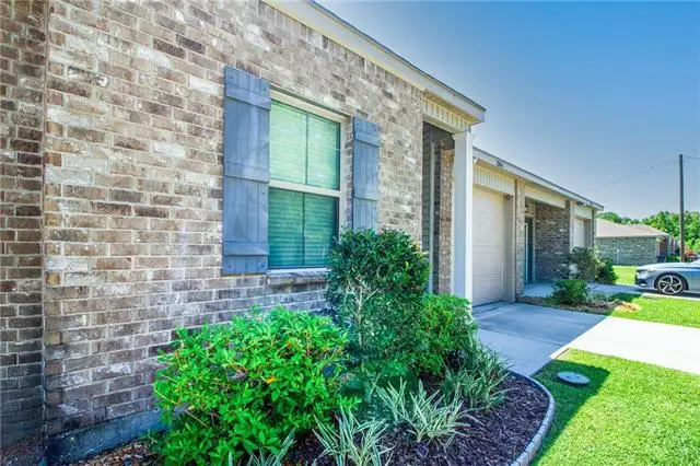 2864 S Roth Avenue, Gonzales, LA 70737 - #2