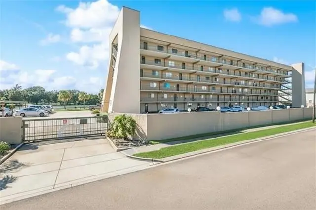 4000 Davey Street #401, New Orleans, LA 70122 - #1