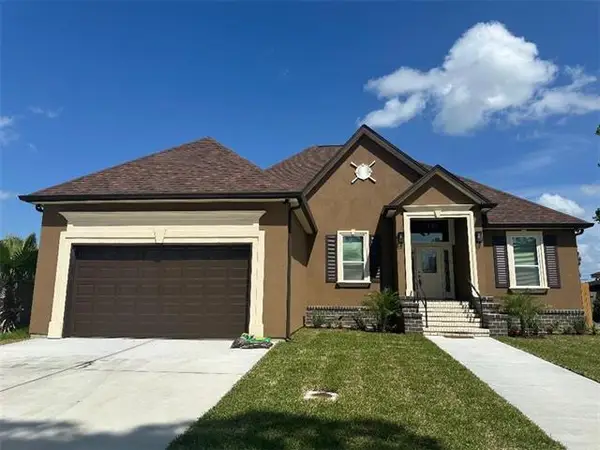 4671 Perelli Drive, New Orleans, LA 70127