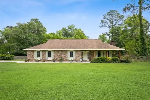 15 S Division Drive, Covington, LA 70433