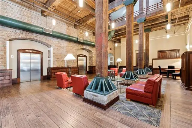 1107 S Peters Street #203, New Orleans, LA 70130 - #3
