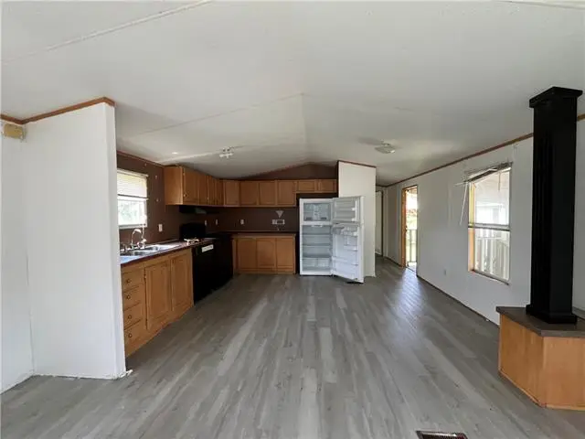 901 S George Avenue, Gonzales, LA 70737 - #3