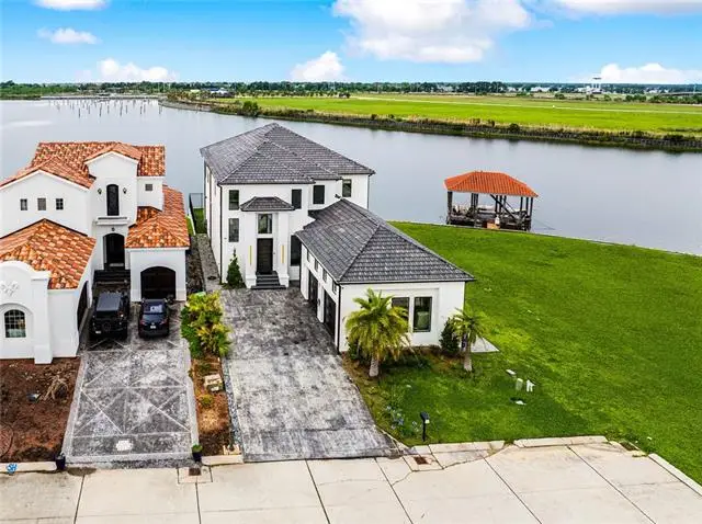 3073 Marina Villa N., Slidell, LA 70461 - #3