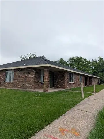 10940 Roger Drive, New Orleans, LA 70127