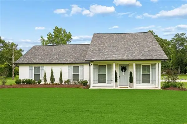 30395 E Stewart Road, Albany, LA 70711