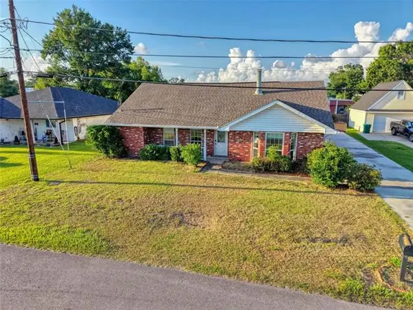 304 Coronado Drive, Luling, LA 70070