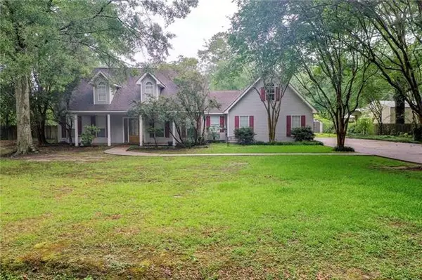 37265 Hidden Oaks Lane, Pearl River, LA 70452