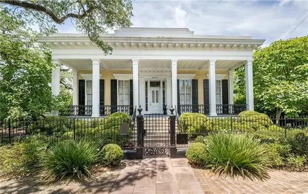 2423 Prytania Street, New Orleans, LA 70130