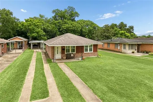 2014 Ellen Park Place, New Orleans, LA 70131