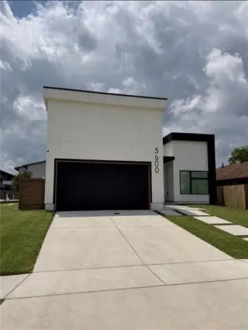 5600 Clements Drive, New Orleans, LA 70126
