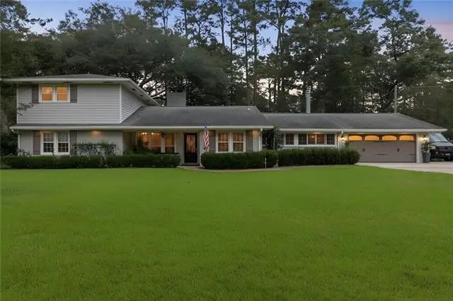 1118 W 11th Avenue, Covington, LA 70433 - #1