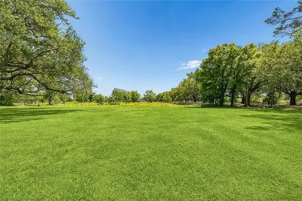 2009 Meraux Lane, Violet, LA 70092