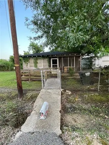 915 Adair Street, Mandeville, LA 70448 - #1