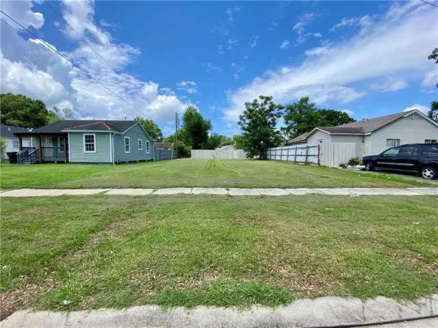 8612 Livingston Avenue, Chalmette, LA 70043 - #3