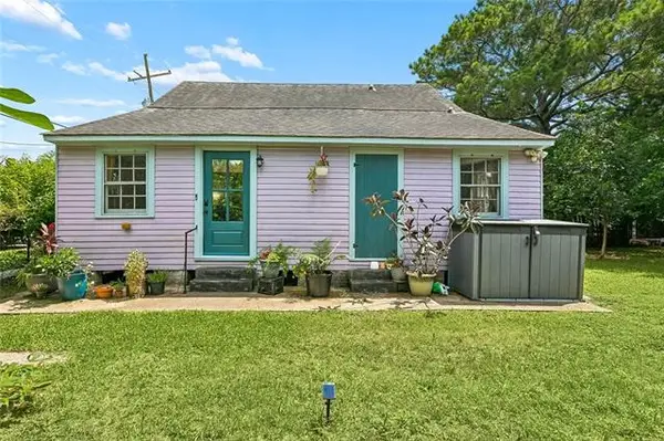 818 Fats Domino Avenue, New Orleans, LA 70117