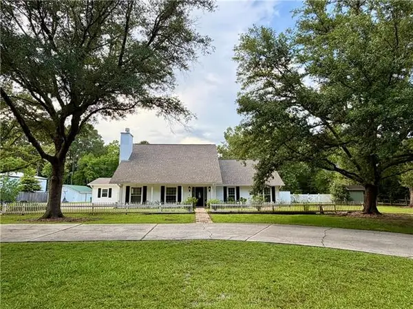 1 Rene Court, Mandeville, LA 70471