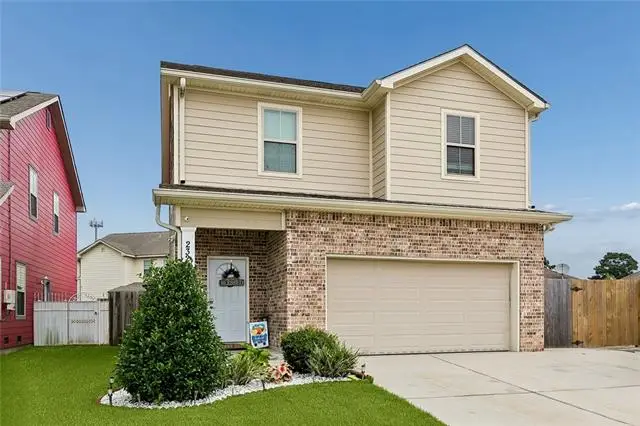 2329 E Village Court, Gretna, LA 70056 - #2