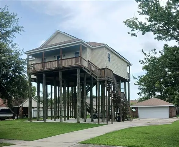 112 W Park Boulevard, Braithwaite, LA 70040 - #2