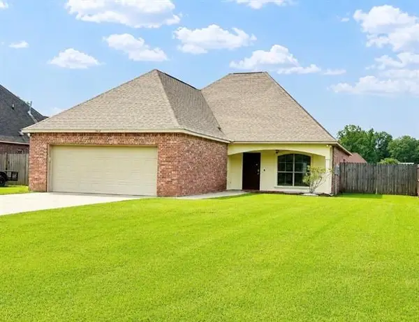 13134 N Montrose Drive, Denham Springs, LA 70726