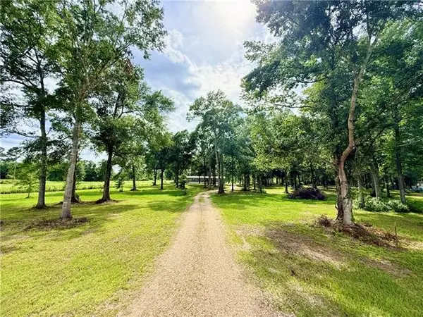 18013 16 Highway, Franklinton, LA 70438